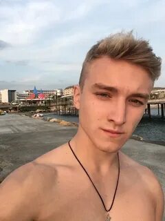 Ивану 20 лет