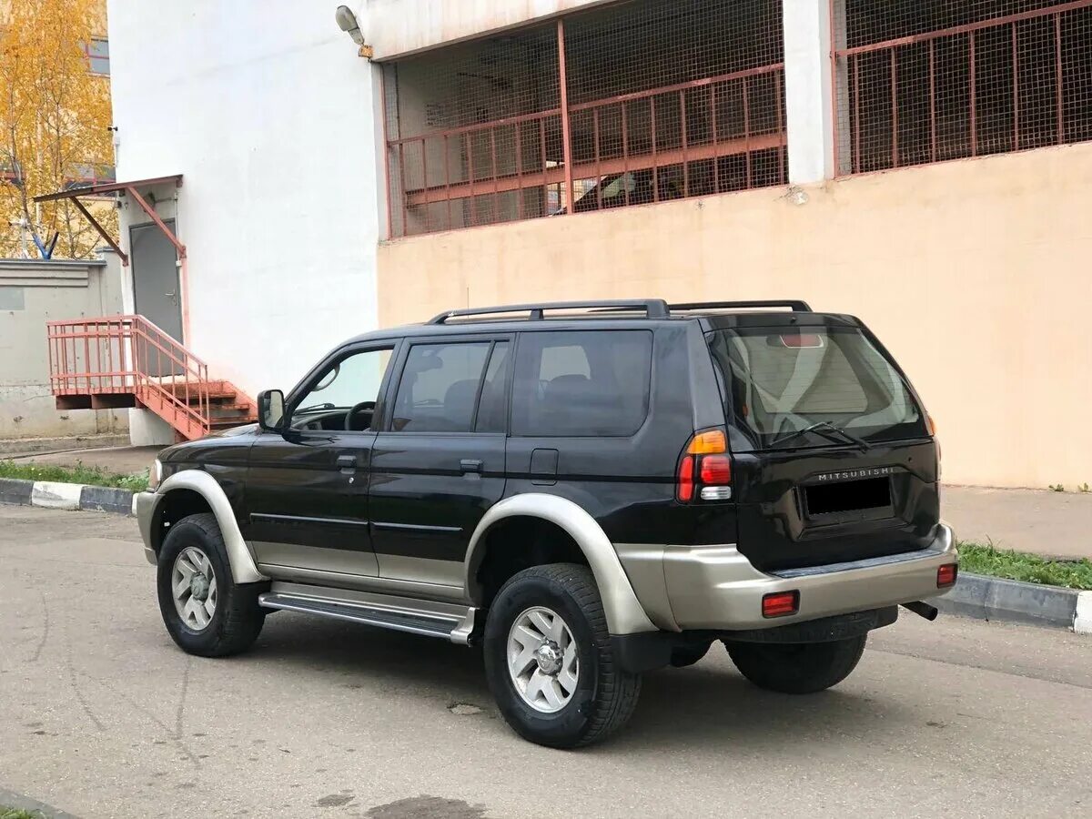 Mitsubishi montero 2001. Montero Sport 2001. Мицубиси Монтеро 2001. Мицубиси Монтеро спорт 2001. Mitsubishi Montero Sport i.