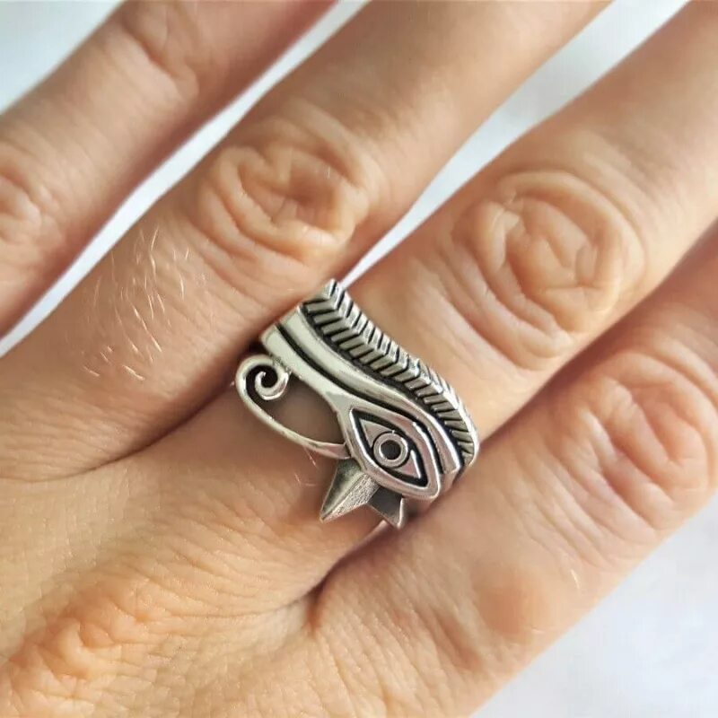 Перстень око. Кольца око. Печатка треугольник. Кольцо с глазом арт. Украшения из серебра для мужчин.