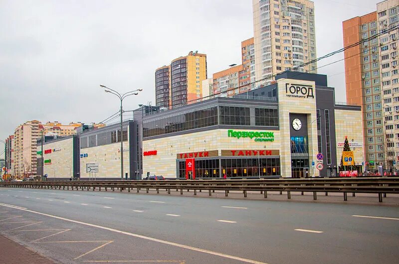 Московская область долгопрудный лихачёвский проспект 74 город. 12, к. Оранжевый тц в москве. Открытие торгового городка. Ашан город лефортово.