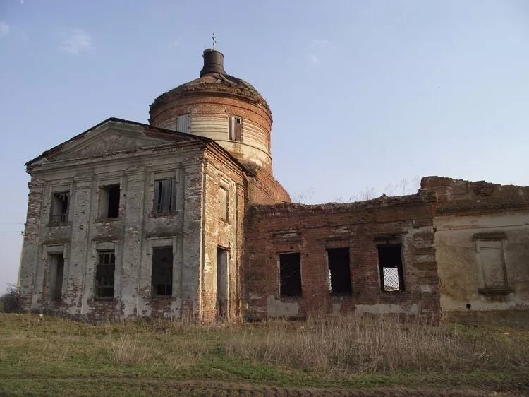 Таловка калининский район саратовская область. Церковь село Таловка Саратовская область. Церковь Саратовская область Калининский район село Таловка. Церковь Пресвятой Троицы (с. большая Елань). Церковь Пресвятой Троицы Таловка Калининский район 1828.