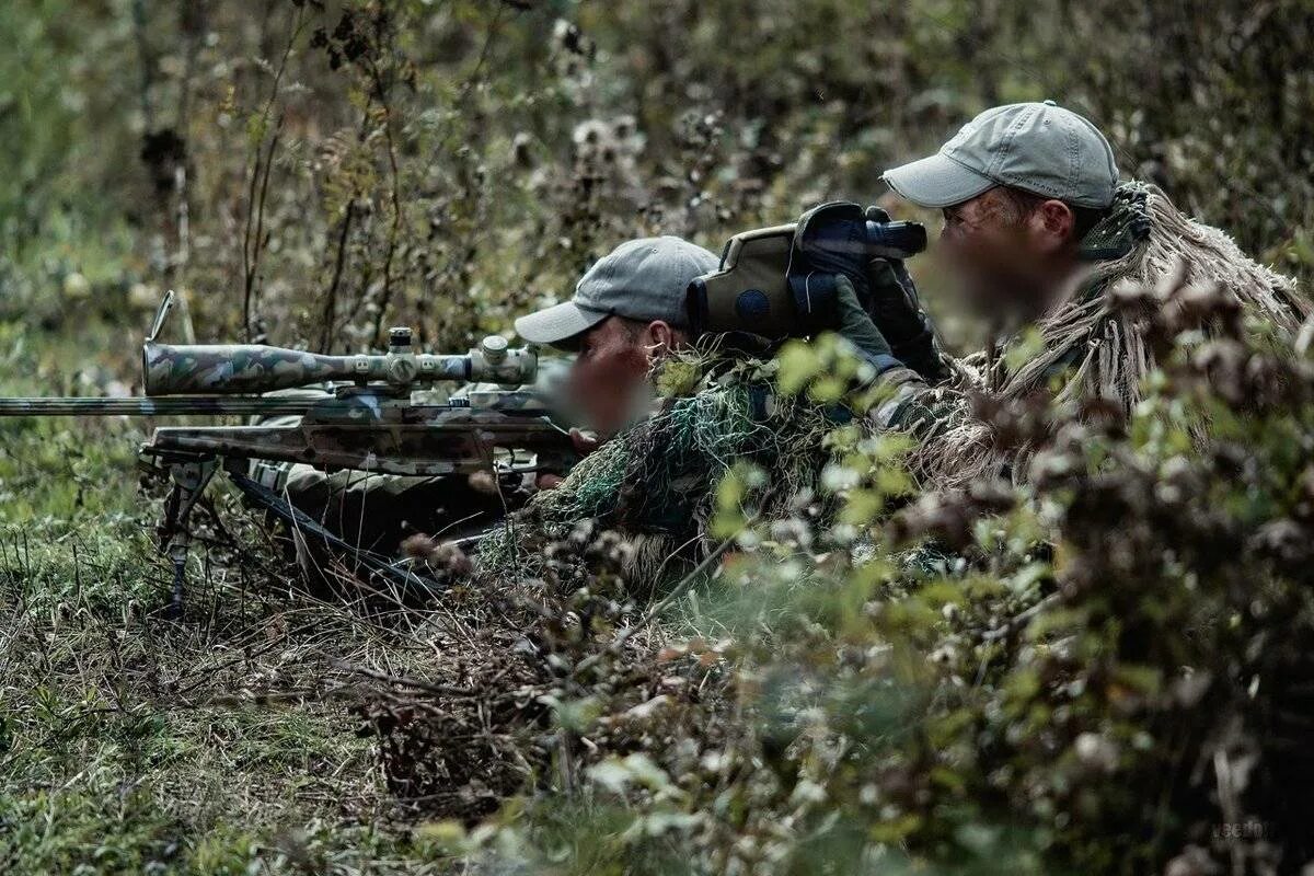 Снайпер (the Sniper.2009). Снайпер и напарник. Снайперский отряд. Снайпер Военная специальность. Лучшие снайперы россии