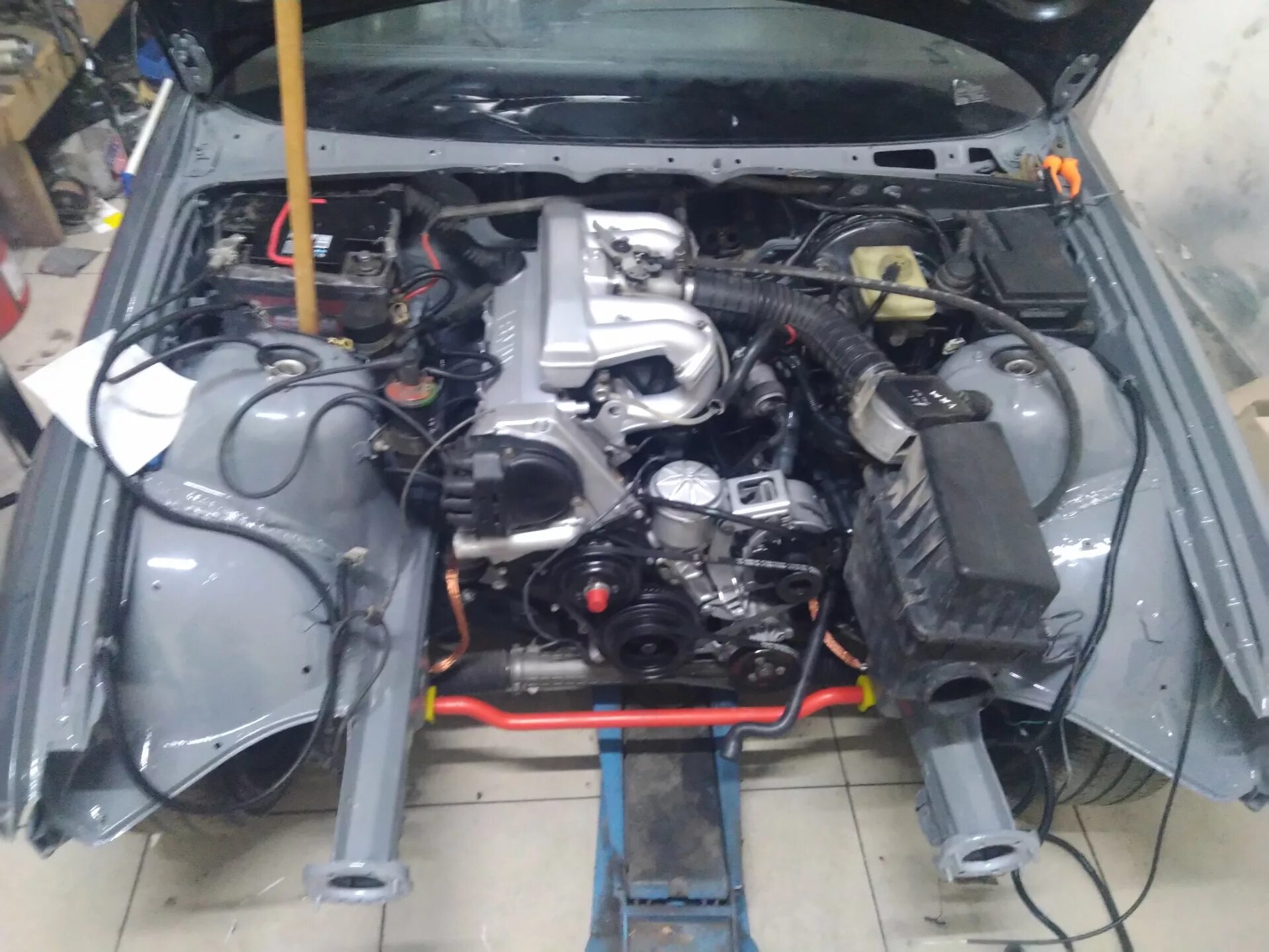 М 40 б 18. BMW e36 m40b16. BMW e36 318 подкапотка. M40 b18 BMW e34. BMW m40 e36 подкапотка.