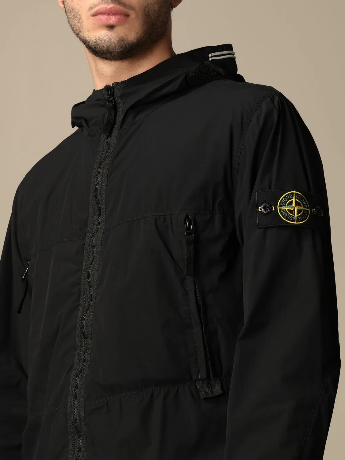 Stone island мужское купить. Куртка стон Исланд. Куртка сонислонд. Куртка стон Айленд черная. Куртка стон Айленд мужская черная.