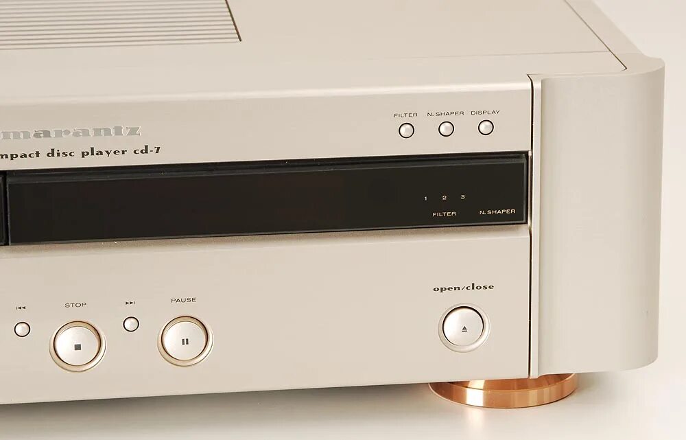 Marantz CD 36. Marantz CD-65ii. Marantz CD 7. Marantz CD 17.