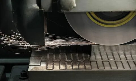 Работа на шлифовальном станке