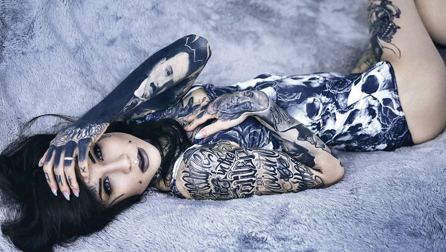 Тату мисс эллиот татуш. Miss tattoo. Miss tattoo. Тату мисс фортуна. Miss tattoo.