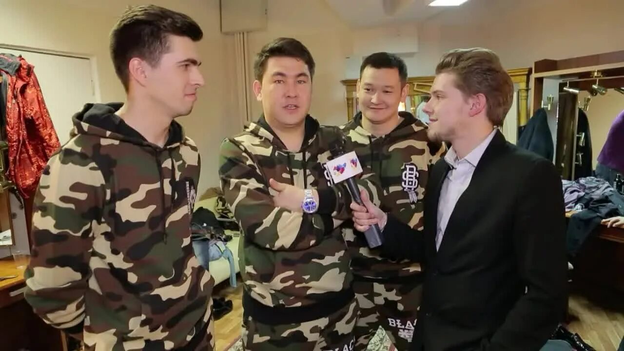 Шоу вне игры квн. Вне игры квн. Вне игры квн. Квн вне игры 2005. Квн тв.