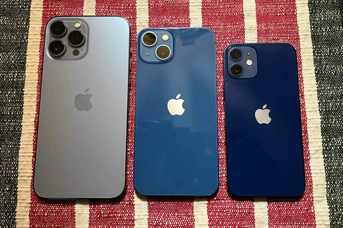 Б/У и уценка Смартфон Apple iPhone 12 mini 256 ГБ, nano SIM+eSIM, белый - купить