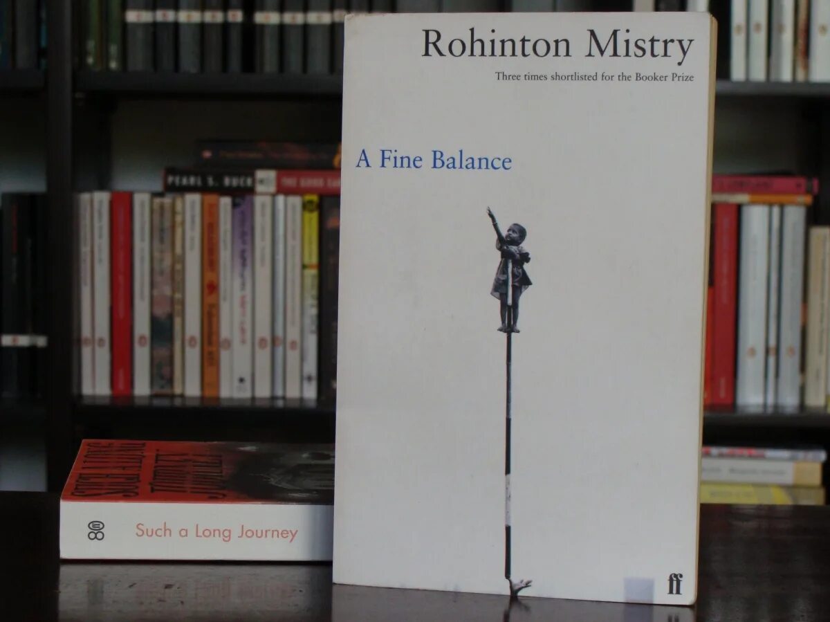 Паьлонджи мистри. Рохинтон мистри дела семейные. Рохинтон мистри. Рохинтон мистри хрупкое. Рохинтон мистри «хрупкое равновесие» эксклюз.