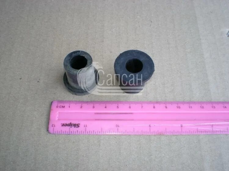 Втулка рессоры кабины камаз 43118. Втулка торсиона кабины 5320-5002025 брт. 5320-5002025 втулка торсиона. Втулка кабины камаз. 5320-5001099 втулка рессоры кабины.