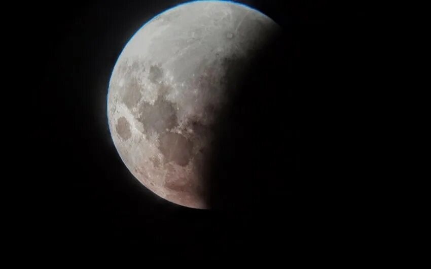 Полутеневое лунное затмение 2023. Лунное затмение 5 мая 2023 года. Полутеневое затмение Луны 5 мая 2023. Луна 8 мая 2023. Первые лунные сутки 2024