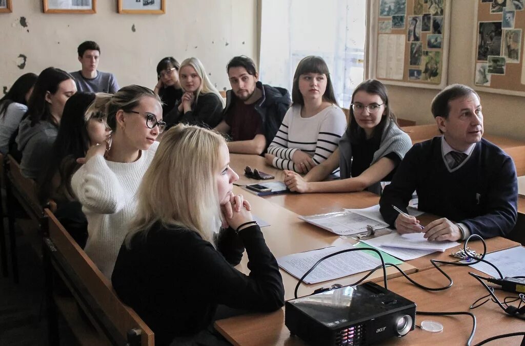 ПГСГА Факультет иностранных языков. СГСПУ исторический Факультет Самара. Факультет ЕГФ. Естественно географический Факультет СГСПУ. Группа студентов биолого географического факультета