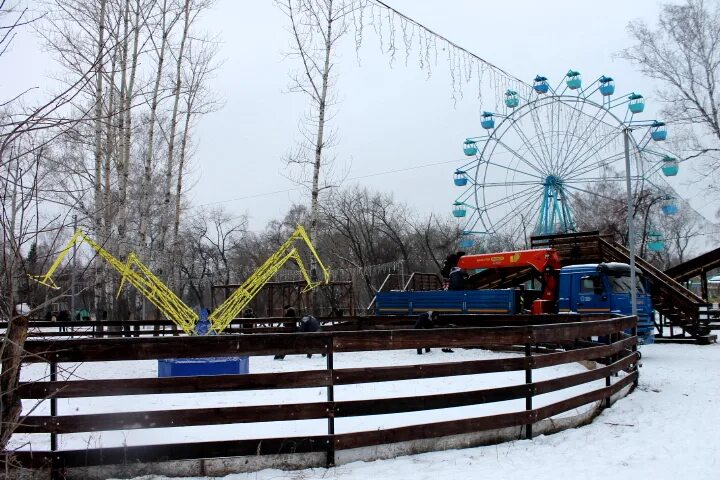 горка парк культуры омск. горки в парке 30 влксм омск. парк 30 лет влксм в омске горки. горка в советском парке омск. парк влксм омск горки.