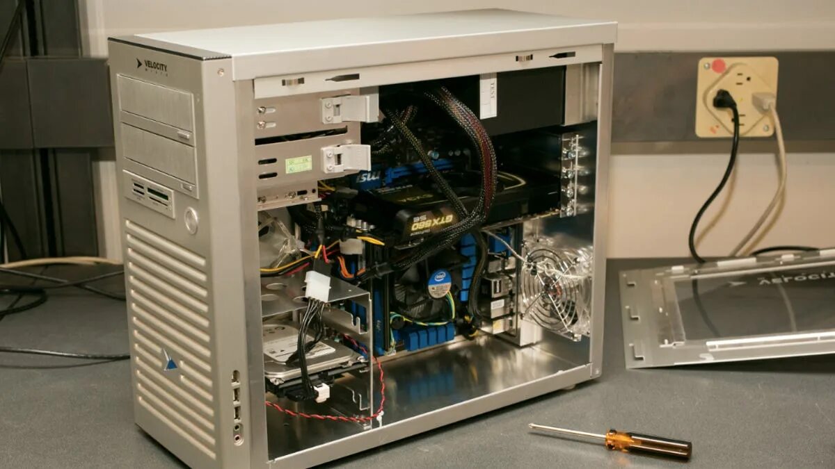 Интерактивная доска master pen 100 дюймов. Системный блок x4 645. Computer assembly. 03м. Терминал unix.