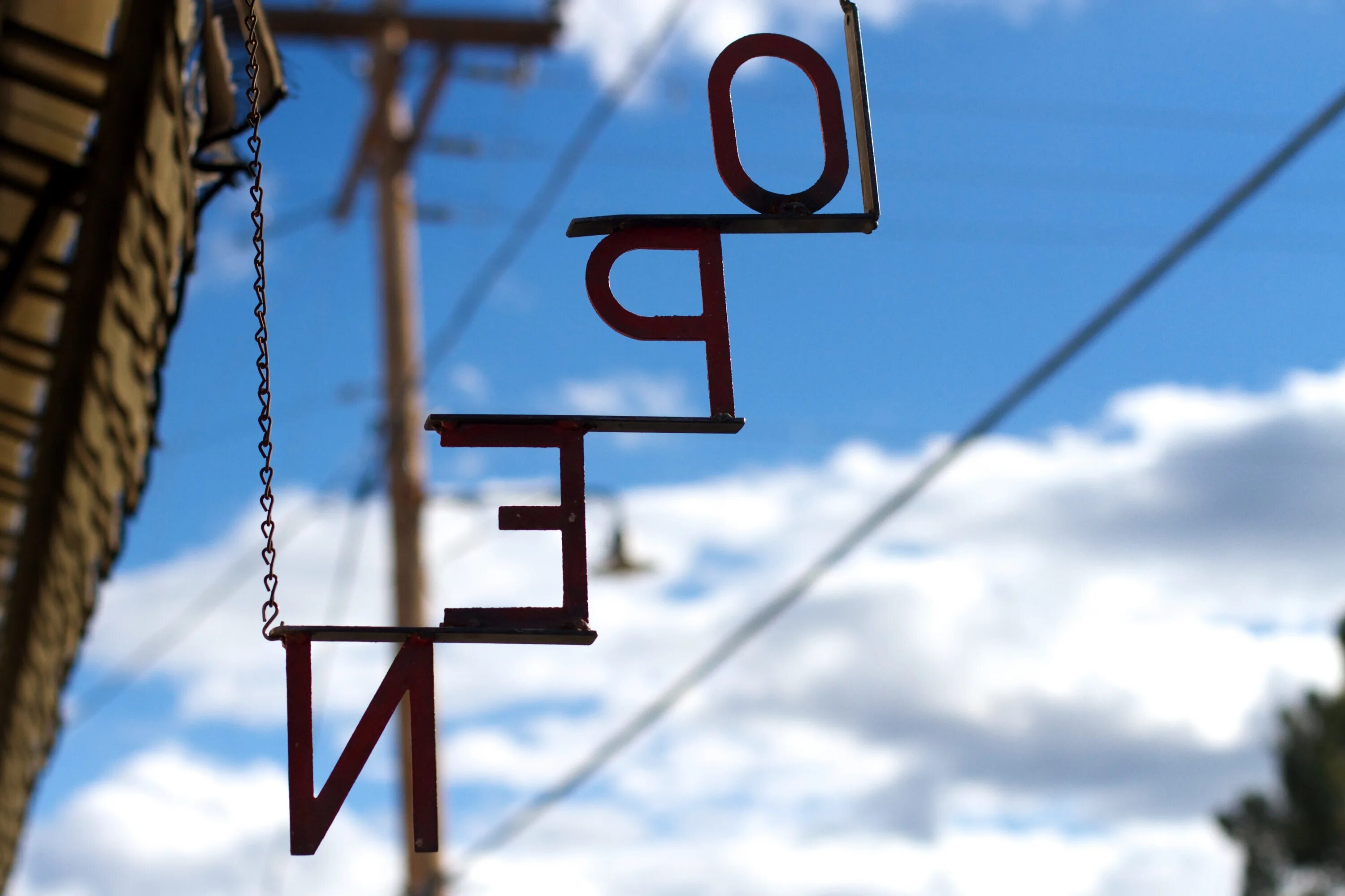 Light Energy вывеска. Мачта дорожного знака. Pylon sign. Pylon tabela.