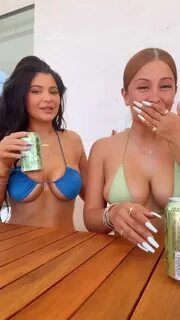 Kylie Jenner Кайли Дженнер: карьера, первый миллиард и личная жизнь.