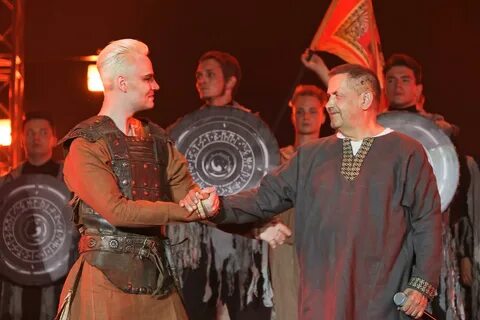 Шаман в роли князя владимира