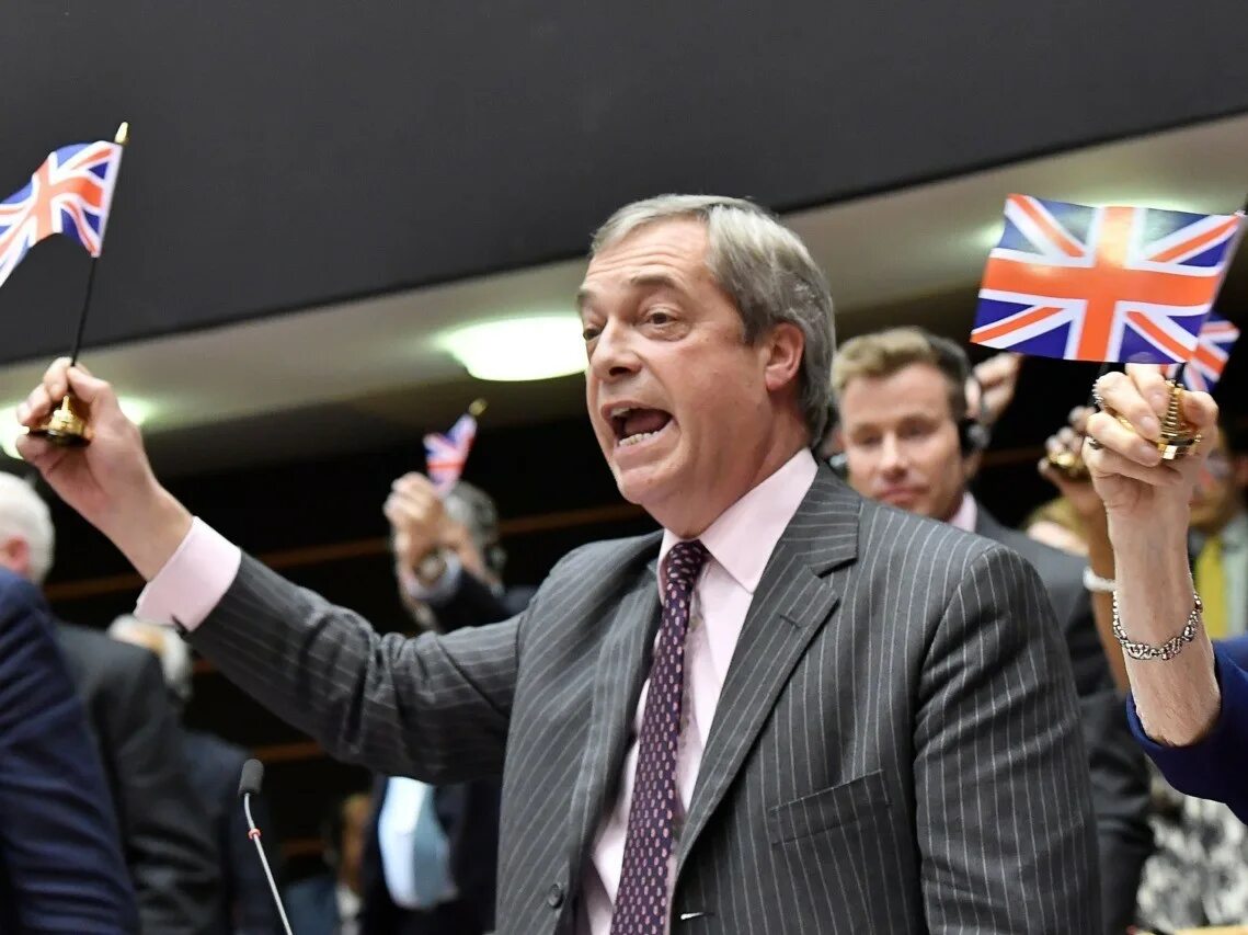 Final speech. Farage. Найджел Кейси посол Великобритании. Parliament Chair.