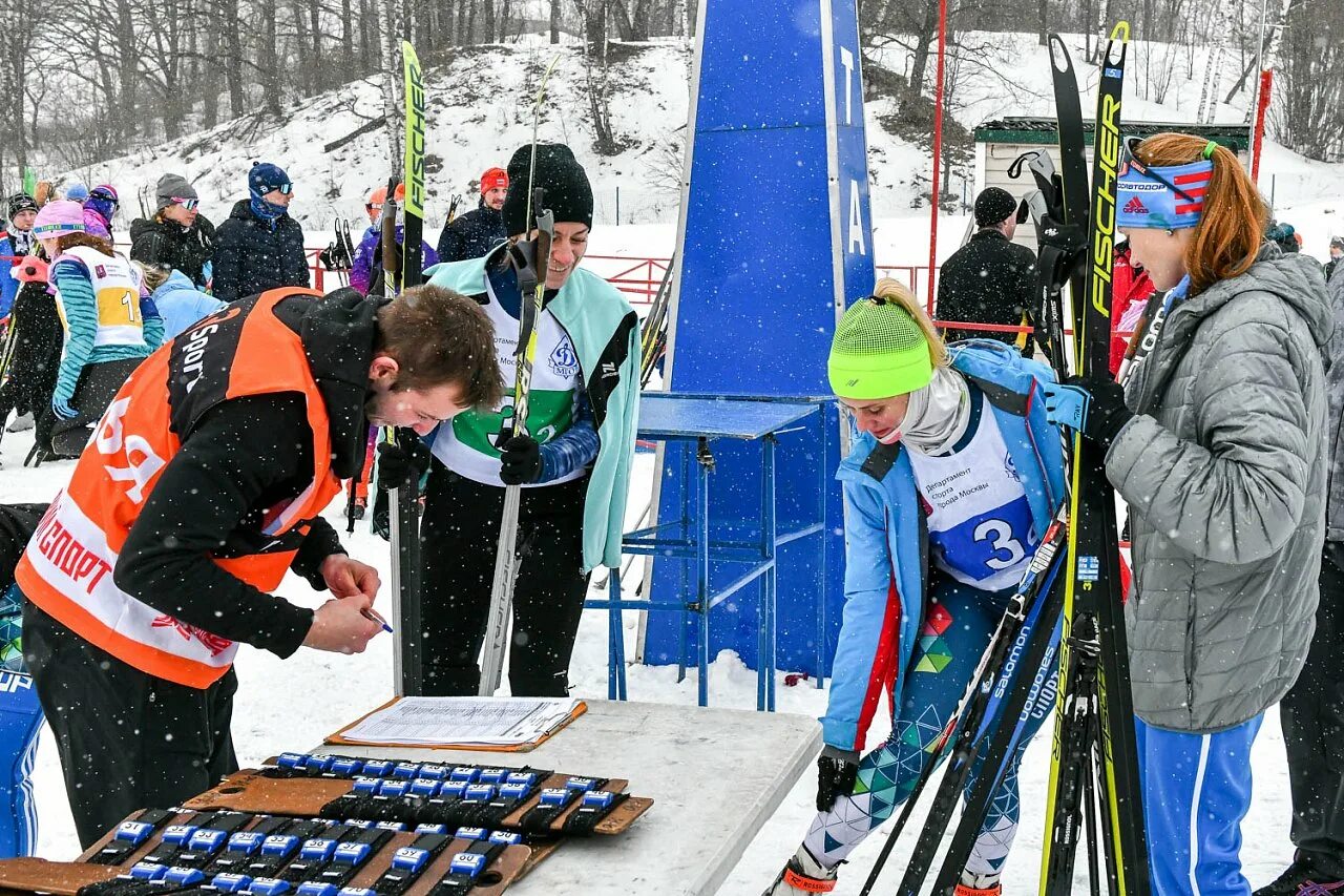 Спартакиада гонка 50 км. Лыжные соревнования. Лыжники соревнования. Соревнования Динамо. Открытые соревнования Спартакиады МГО ВФСО Динамо по лыжным гонкам.