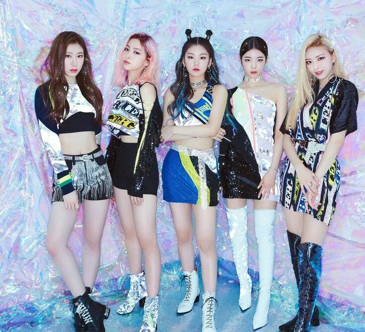Itzy перевод. Итзи корейская группа. итзи участницы. itzy. itzy members.