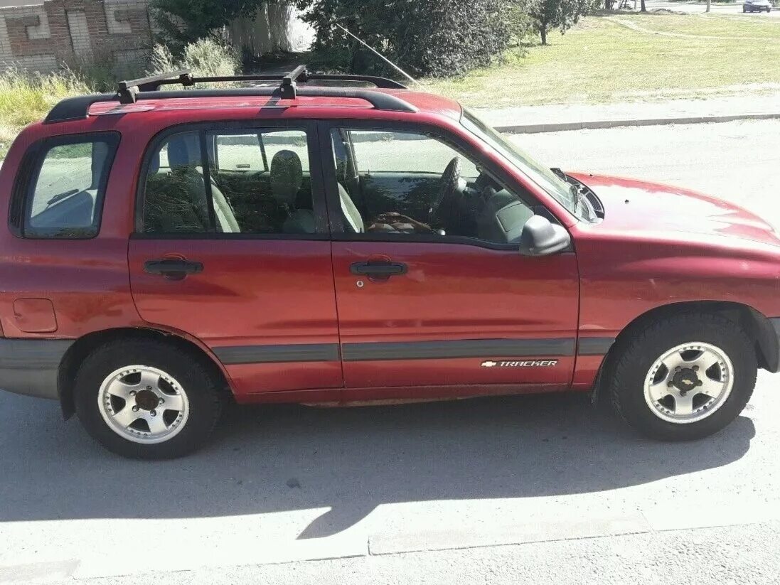 Шевроле трекер 2001г. Шевроле трекер 2001 года. Chevrolet tracker 2001. Шевроле трекер 2001 года. Chevrolet tracker 2001.