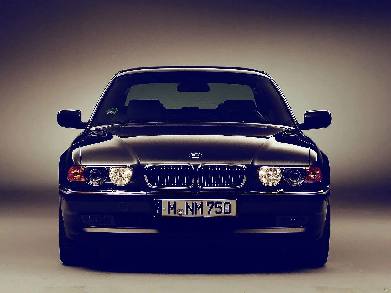 БМВ е38. BMW 7 e38. BMW e38 740i. БМВ 750 е38.