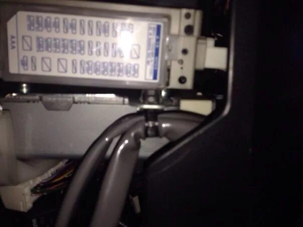 06-'12 Toyota Auris & Toyota Corolla Conquest Fuse Box Diagram