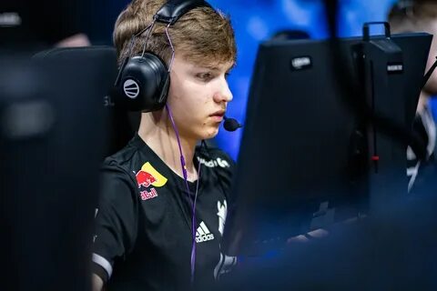 M0nesy биография
