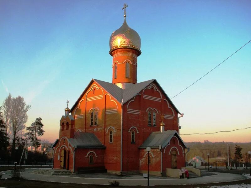 Белгородскую ивню поселок ивня. Храм николая чудотворца п. ивня. ивнянский район храмы. храм в ивне белгородской области. православный храм святителя николая чудотворца белгородская область.