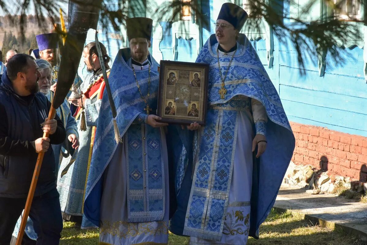 Томская епархия. Христианство храм. РПЦ Томск. Брянская митрополия выставка свет веры православной 2024. Митрополия русской православной