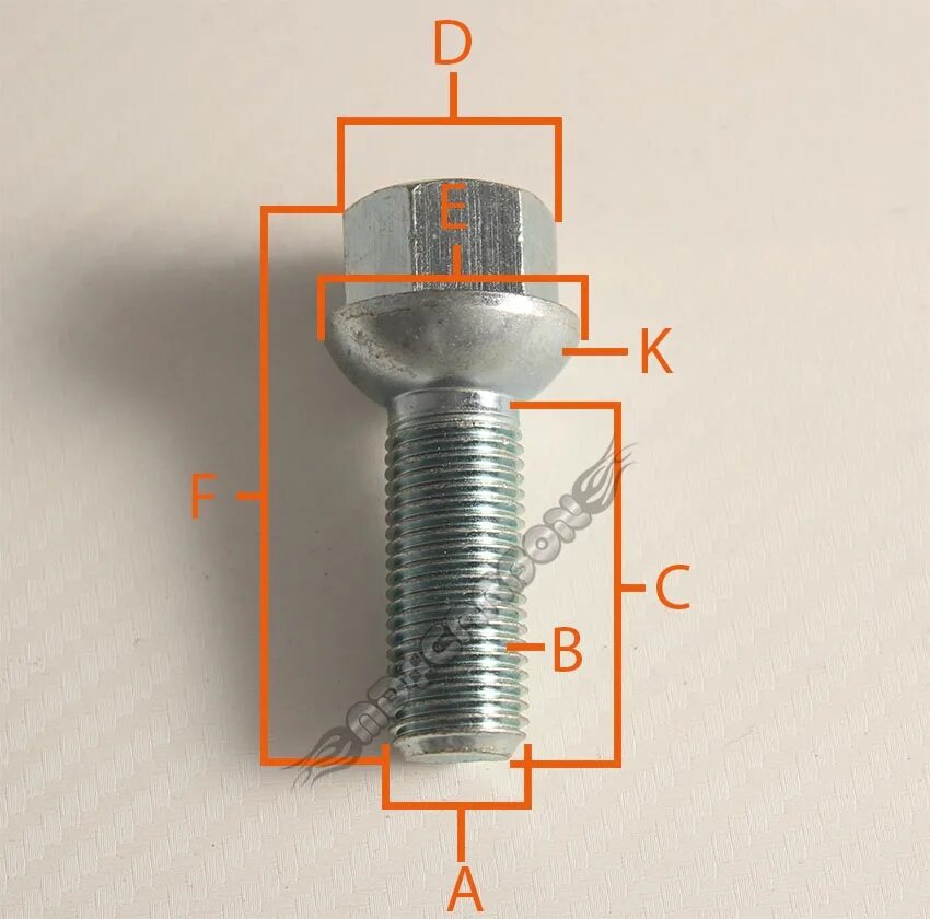 Шкода болт колесный размеры. Болты колесные на т5 Фольксваген. Фольксваген т4 колёсные болты. Болт колесный Touareg 19. Болт колесный для Volkswagen т5 размер.