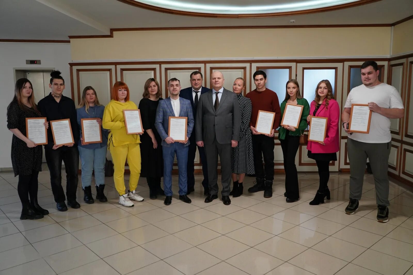 жилищный сертификат. сертификаты детям сиротам 2023. государственный жилищный сертификат. жилищный сертификат сиротам. сертификат на жилье сиротам.