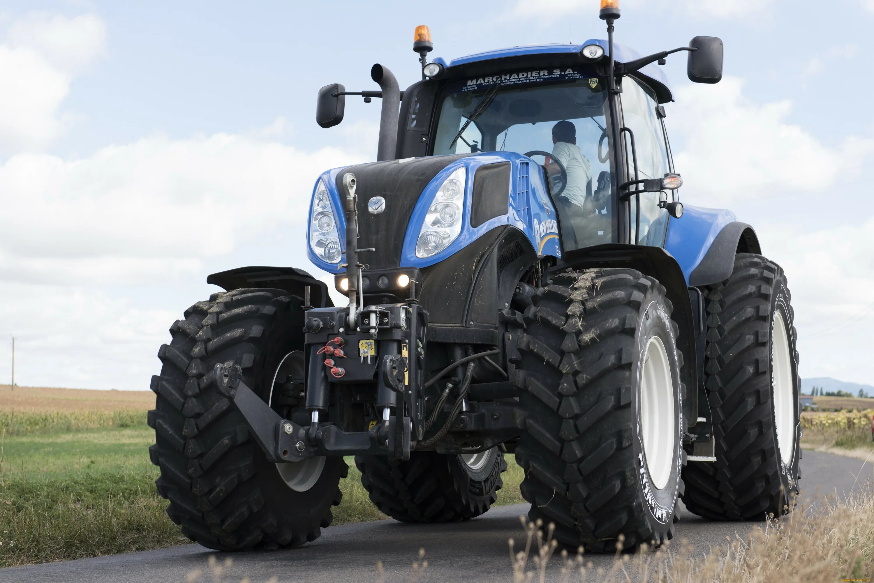 New holland t. Трактор New Holland t8. Трактор New Holland t8. 390. Трактор Нью Холланд т8340. Трактор New Holland t8040.