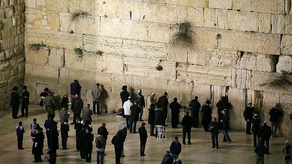 Иерусалим змея. Western Wall and Jewish Quarter Иерусалим. Стена плача в Иерусалиме. Стена плача обои. Стена плача в Иерусалиме обои.