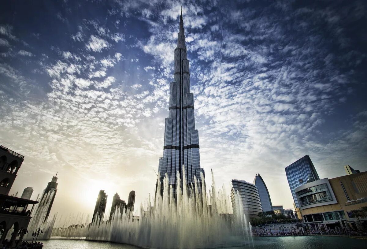 Man made world. Бурдж-Халифа Дубай. Башня Бурдж Халифа в Дубае. Бурдж Халифа 2022. Небоскреб Бурдж-Халифа (ОАЭ, Дубай).