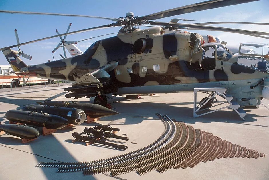 Ми 24 год. Ми-24 армейский ударный вертолёт. Вертолет "ми-24а". Вооружение ми 24 крокодил. Ми-24 вооружение подвесное.