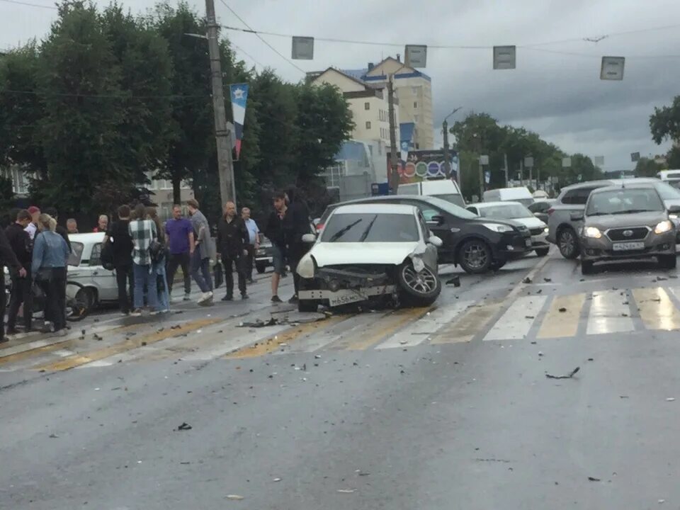 Происшествия Смоленск. Авария на Кирова Смоленск. События 28 июня