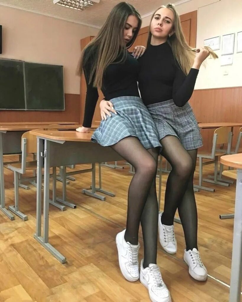 Однокласснице домашка