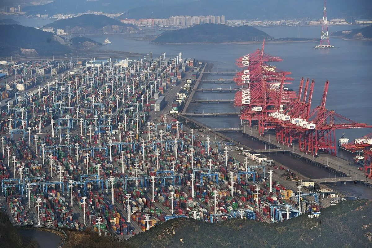 Какой порт самый крупный. Порт Нинбо-Чжоушань. Порт Нинбо Китай. Zhoushan Китай порт. Чжоушань Чжэцзян.