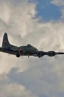 B17 бомбардировщик