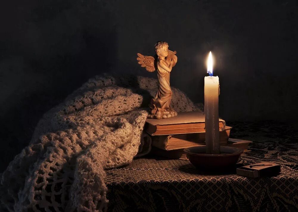 Ритуалы белой магии. Ритуальные свечи. Одинокая свеча. Ритуалы со свечами. Магические свечи.