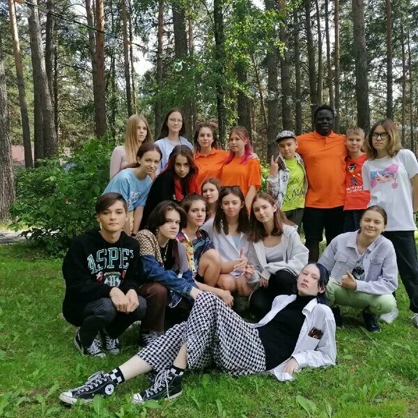 Лагерь в бердске в новосибирске. Языковой лагерь новосибирск. Лагерь интерланг новосибирск. Языковой лагерь новосибирск. Лагерь калейдоскоп.