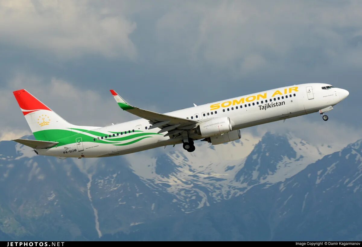 Самолет tajik air. Boeing 737 800 somon air. Somon air 737 800. Самолет таджикистан сомон эйр. Boeing 737 900 сомон эйр.