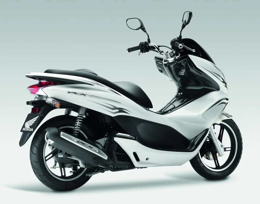 Скутер Honda PCX 150. Honda 150 кубов скутер. Honda PCX 125 куб. Honda PCX 150 2013. Скутер хонда москва