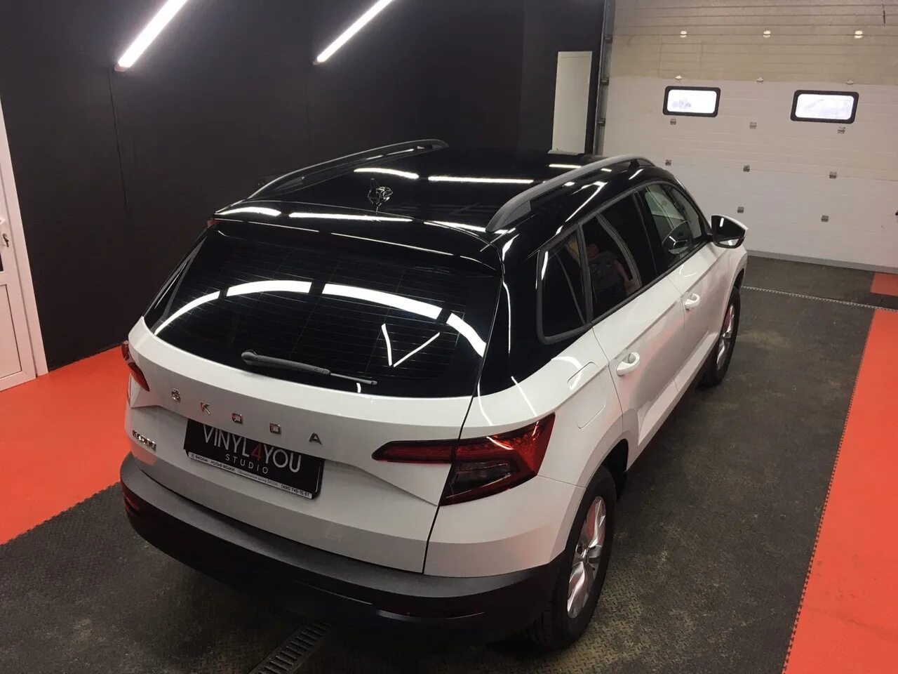 Skoda Karoq Sportline: un nuovo allestimento al Salone di Parigi 2018