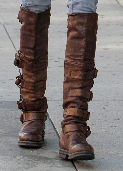 Сапоги канадских индейцев миннетонка. Without boots. Сапоги с ремешками. Сапоги возрождение. Without boots.