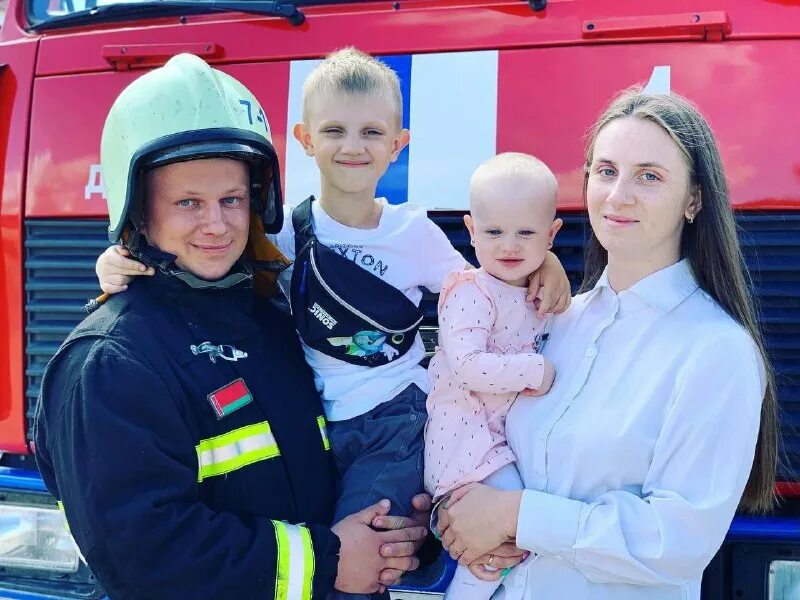 Пожарные. Фото рогачева тамбовской области. Семья спасателя. Семья спасателей. Для детей.