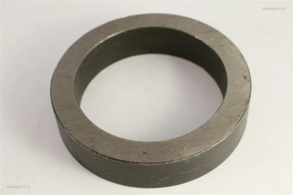 Шайба подшипника ступицы соболь 4х4. Шайба ступичного подшипника. Шайба газ-3302 подшипника ступицы задней. Втулка сальника передней ступицы газель 3302. Шайба подшипника ступицы ваз 2108.