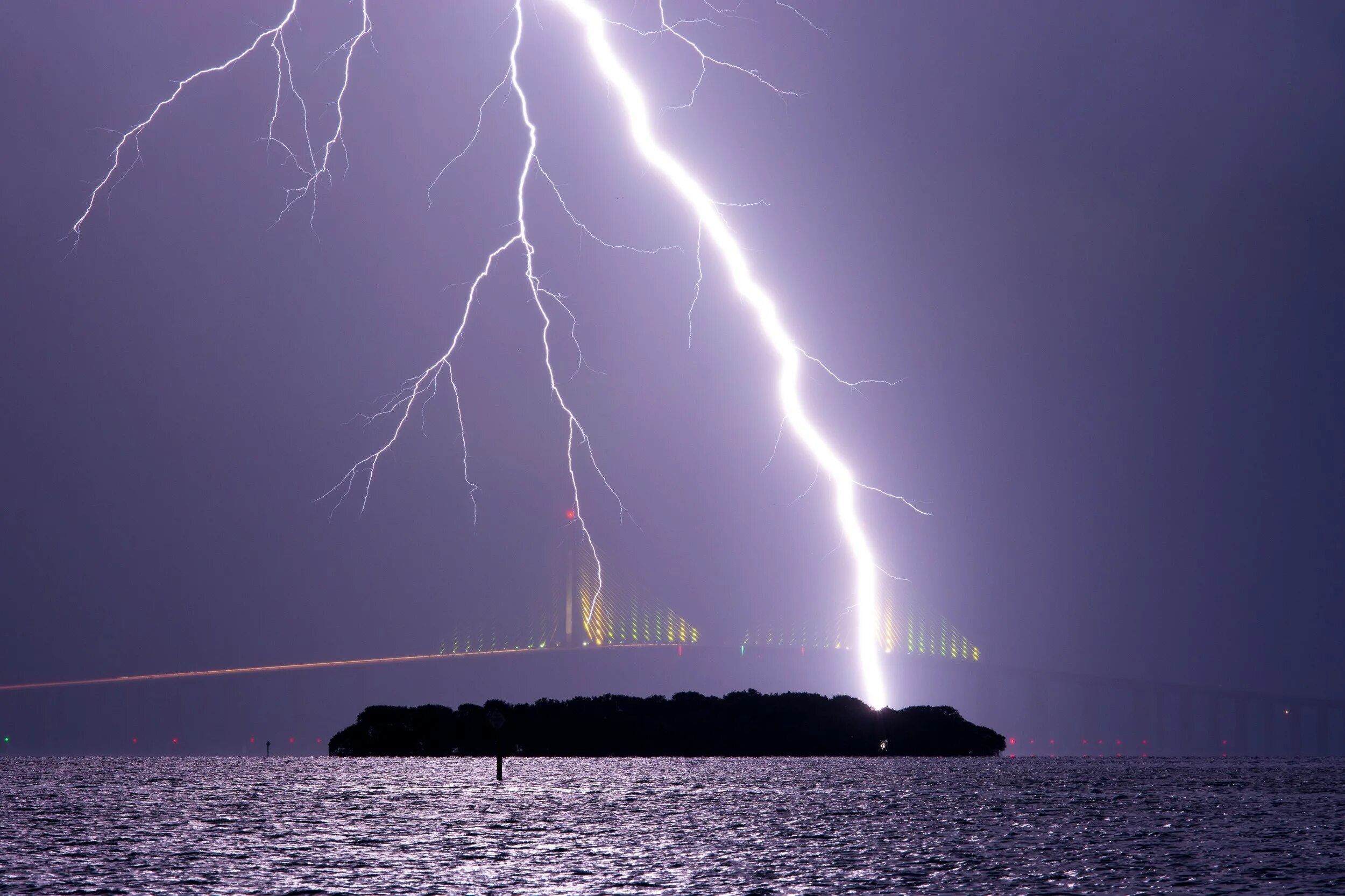 Красивые явления. Изучение механизма. Явление л. Явления природы. Гроза на море.